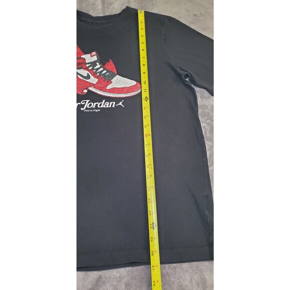 Air Jordan Sz M T-Shirt Mens Standard Fit Black Graphic Cotton Sports Ca17-24 - Picture 2 of 6
